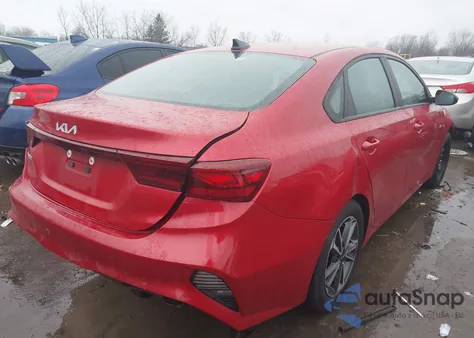 2022 Kia Forte Lxs из США, поврежденный, VIN 3KPF24AD2NE441530